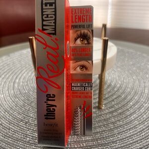 Benefit They’re Real Magnet Mascara Supercharged Black NEW in Box